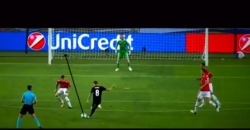 トニ・クロース:シュート技術:上半身をボールに被せるようにして左足ミドルシュート