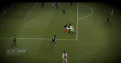 スアレス：ドリブルの技術：頭を下げた前傾姿勢で敵と対峙し敵に追突して突破