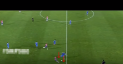 セルヒオラモス：ディフェンスの技術：身体を開いて後ろ足を残したスライディング