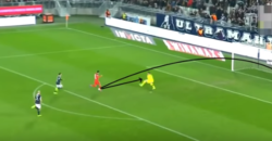 ディ・マリア：キーパーと1対1：インサイドループシュート